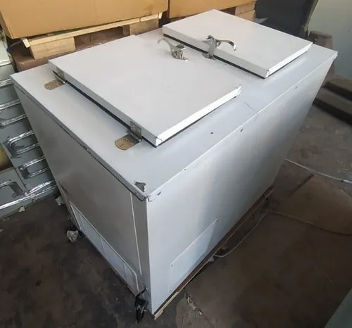 Freezer on Wheels 1